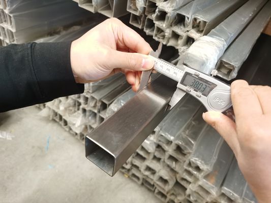 ASTM A479 Brushed Stainless Steel Square Tube Polished Bright 0.6mm