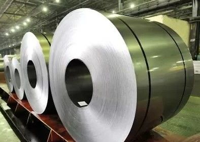 Metal Hot Rolled 304 Stainless Steel Coils Pipe 8K Finish Wear Resistance